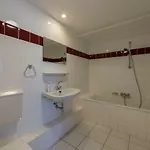Village Sy مكان تخييم